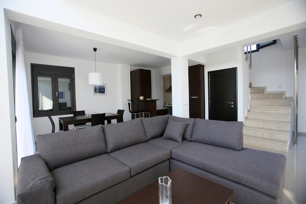 Sunny Sani Luxury Villas Habitación foto