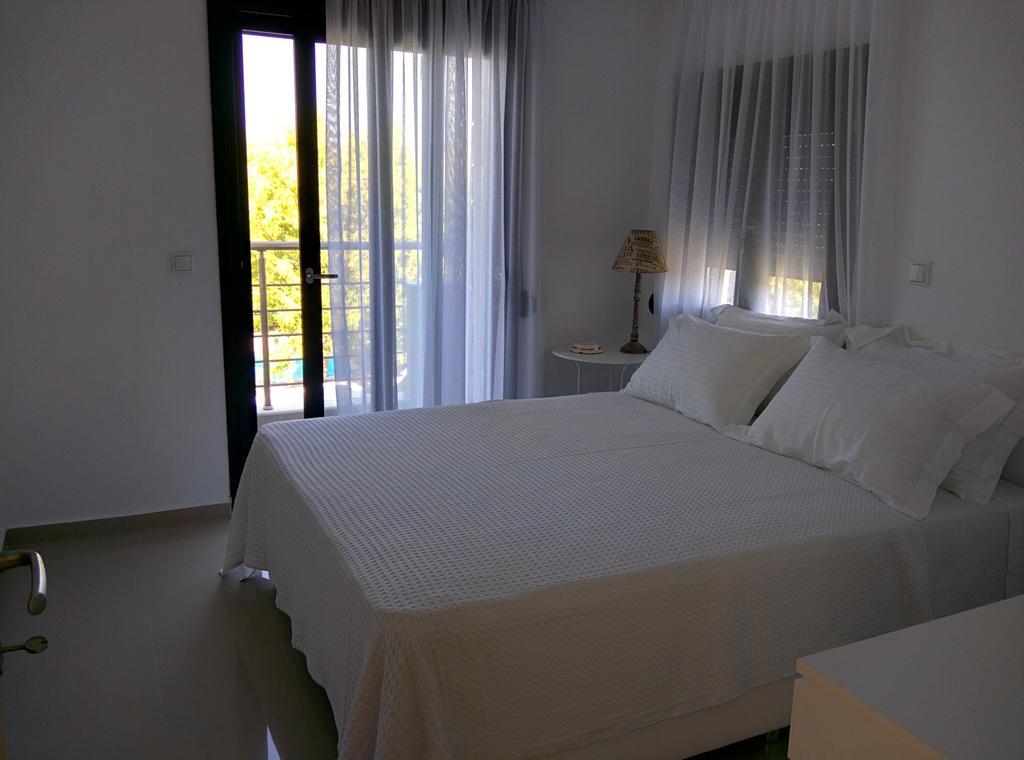 Sunny Sani Luxury Villas Habitación foto